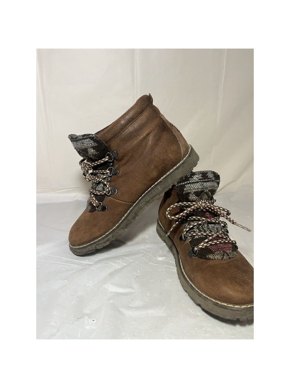 Skechers BOBS Boots Womens Sz. 6 Alpine Keep Trekking Ankle Bootie 31305 BROWN